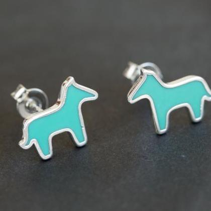 Mint Color Horse Earing