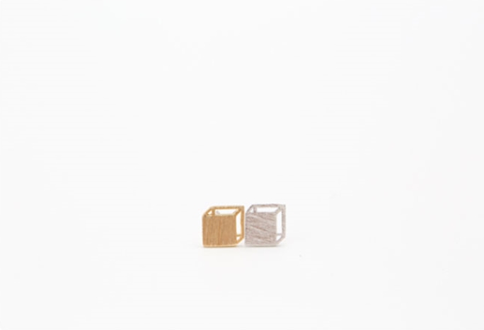 Three-dimensional Square Box Earrings ( Silver )